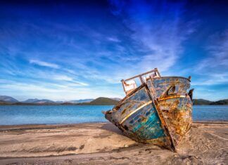 El barco oxidado